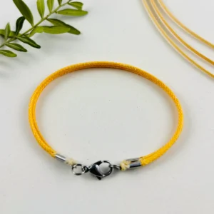 Upcycling Kitearmband Orange