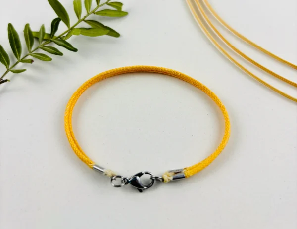 Upcycling Kitearmband Orange