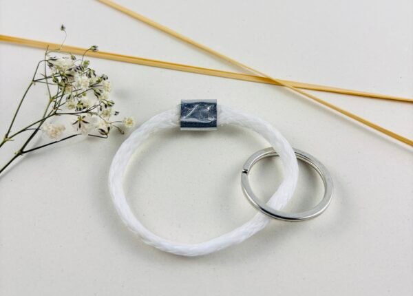 Upcycling Schlüsselanhänger Weiß